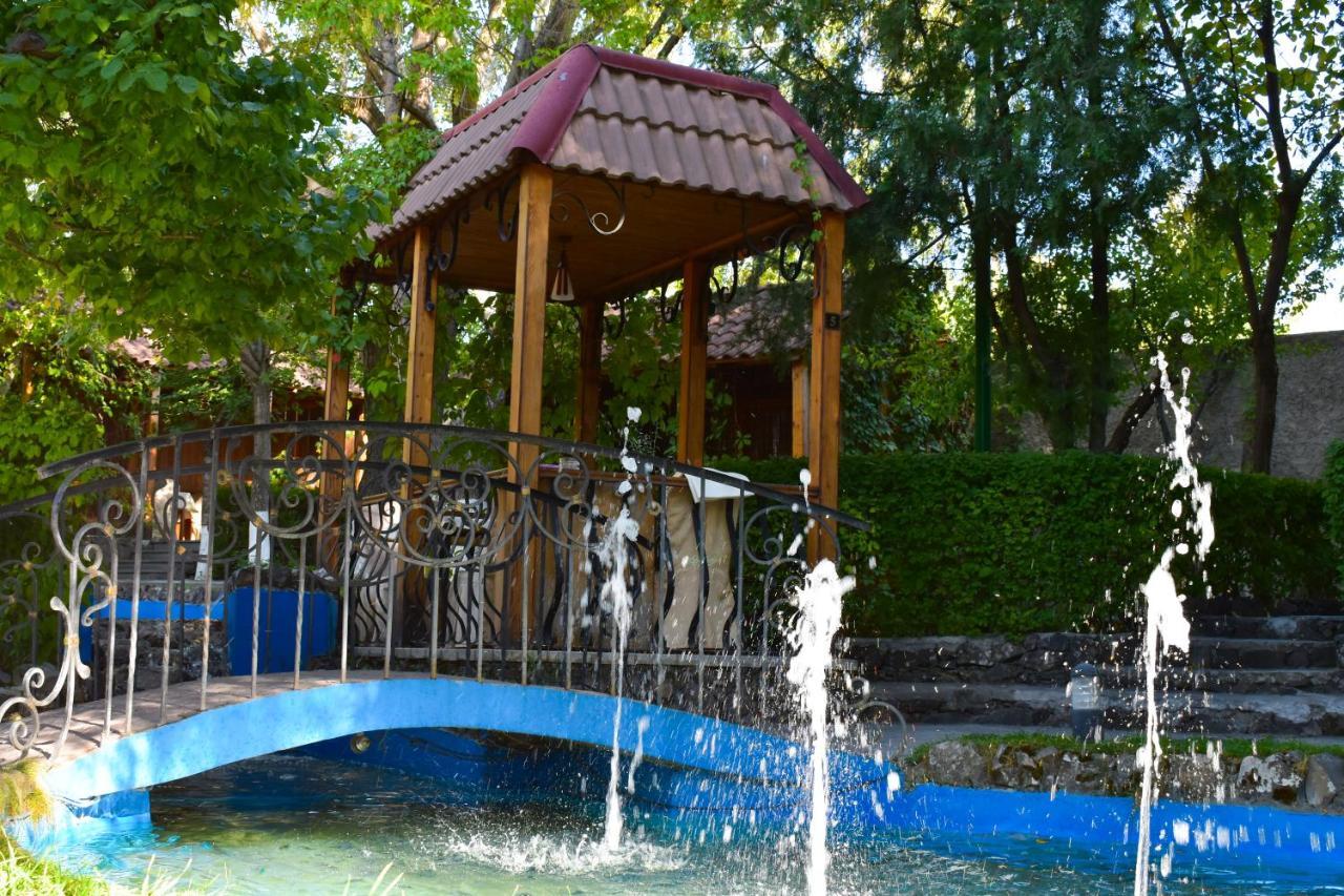 Ureni Hotel Kasagh Экстерьер фото